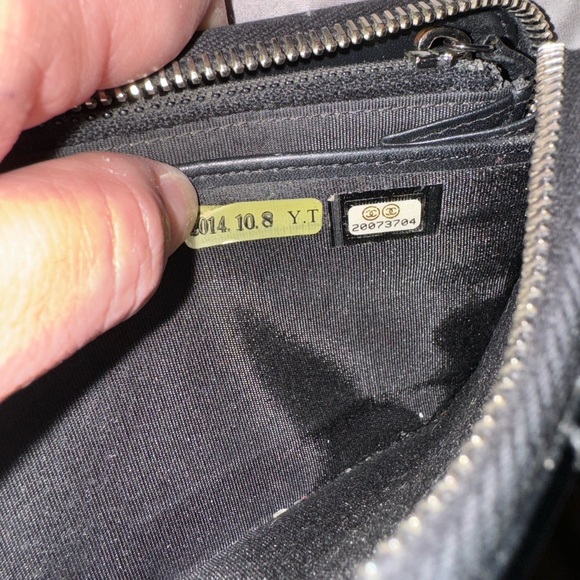 Chanel brilliant quilted patent leather long wallet - Picture 4 of 8